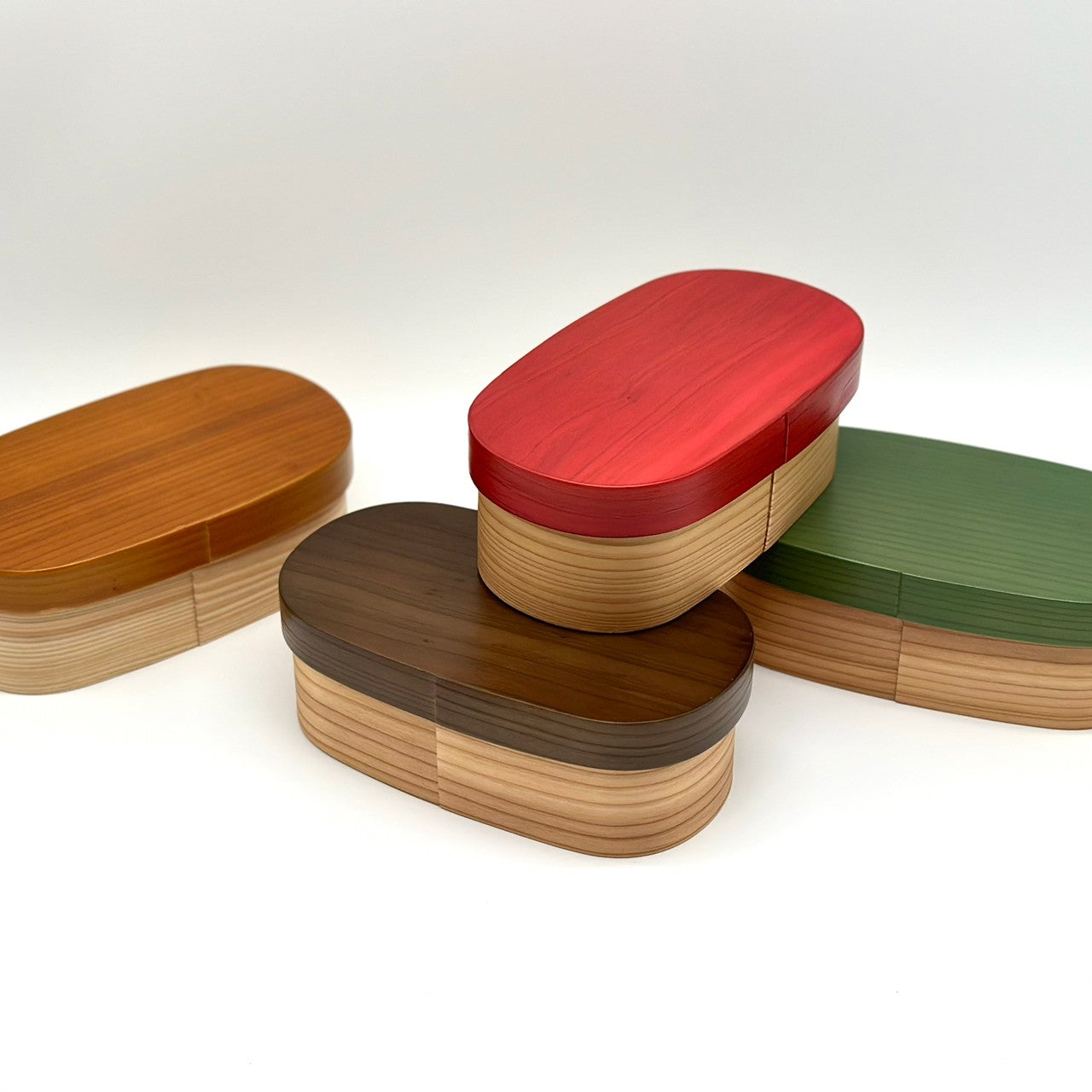 Available in 4 colors: Kishu lacquer, Japanese cedar, colored bento box