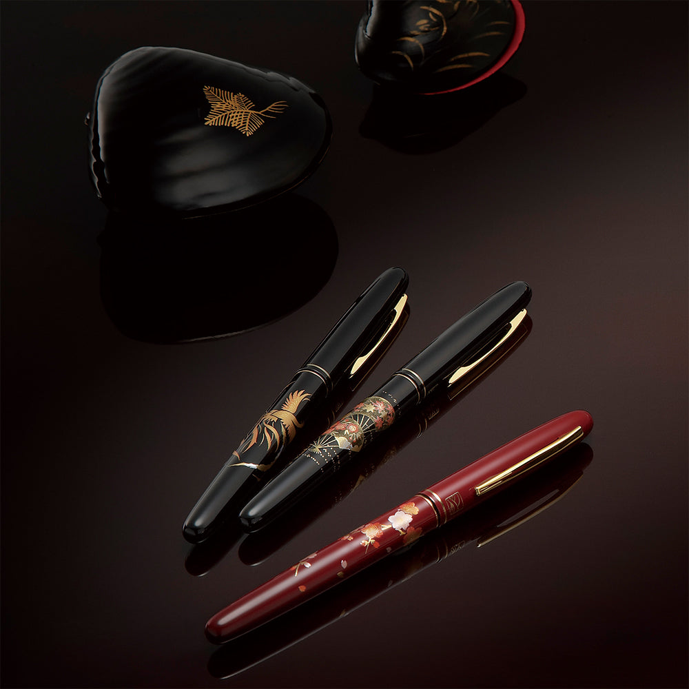Fountain Brush Makie Story Fan Black