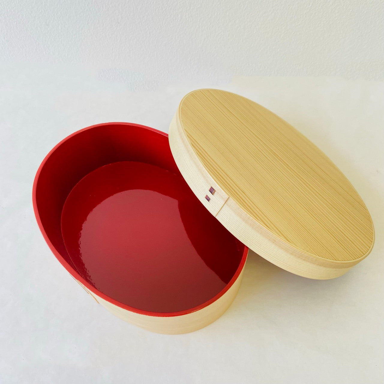Kishu -KISHU- Magewappa lunch box, red interior, plain wood