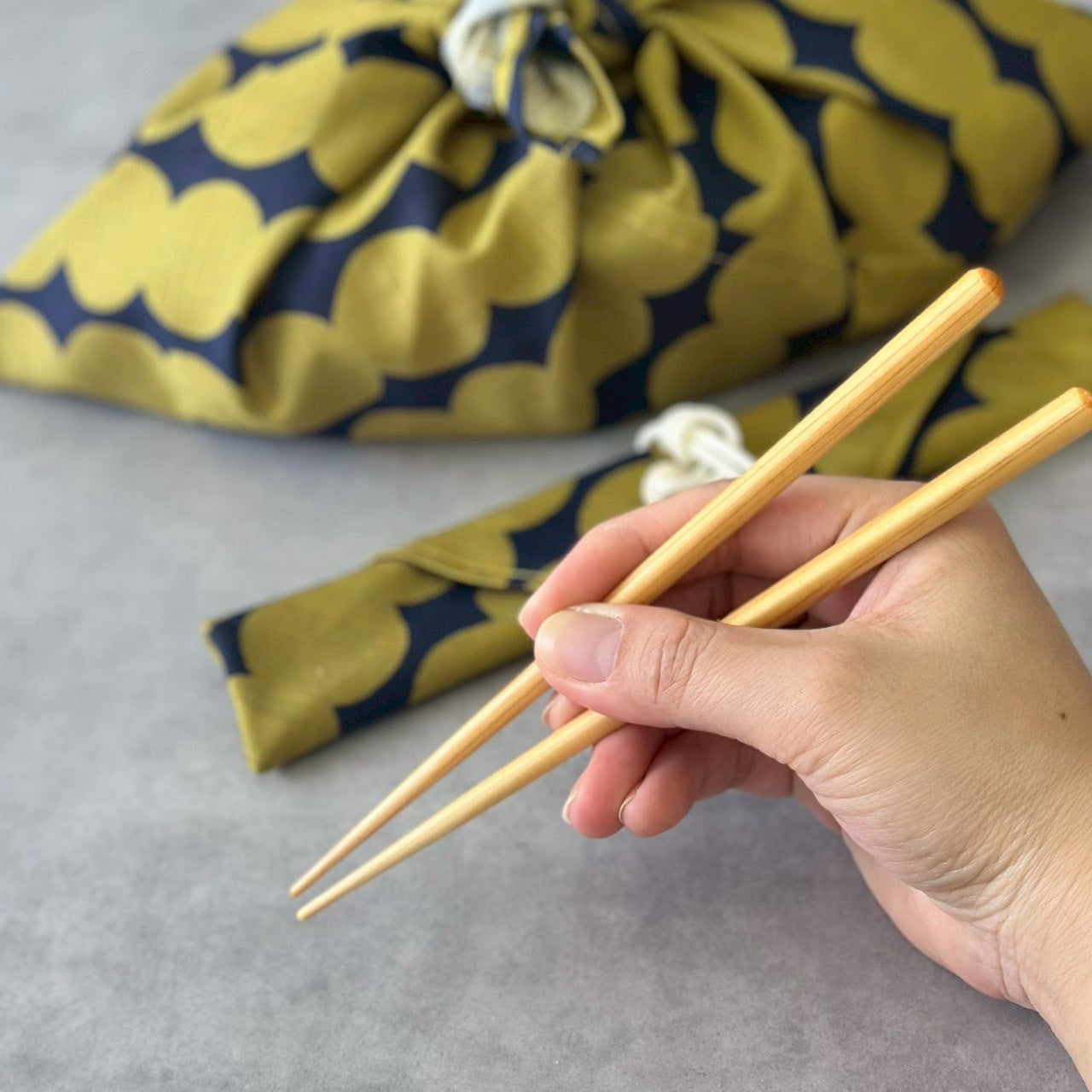 【選べる全6色】 日本製ヒノキ箸・箸袋セット