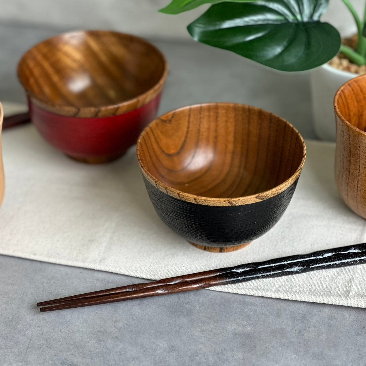 赤黒漆器 椀2個と箸セット kisyukirakuya_3581070