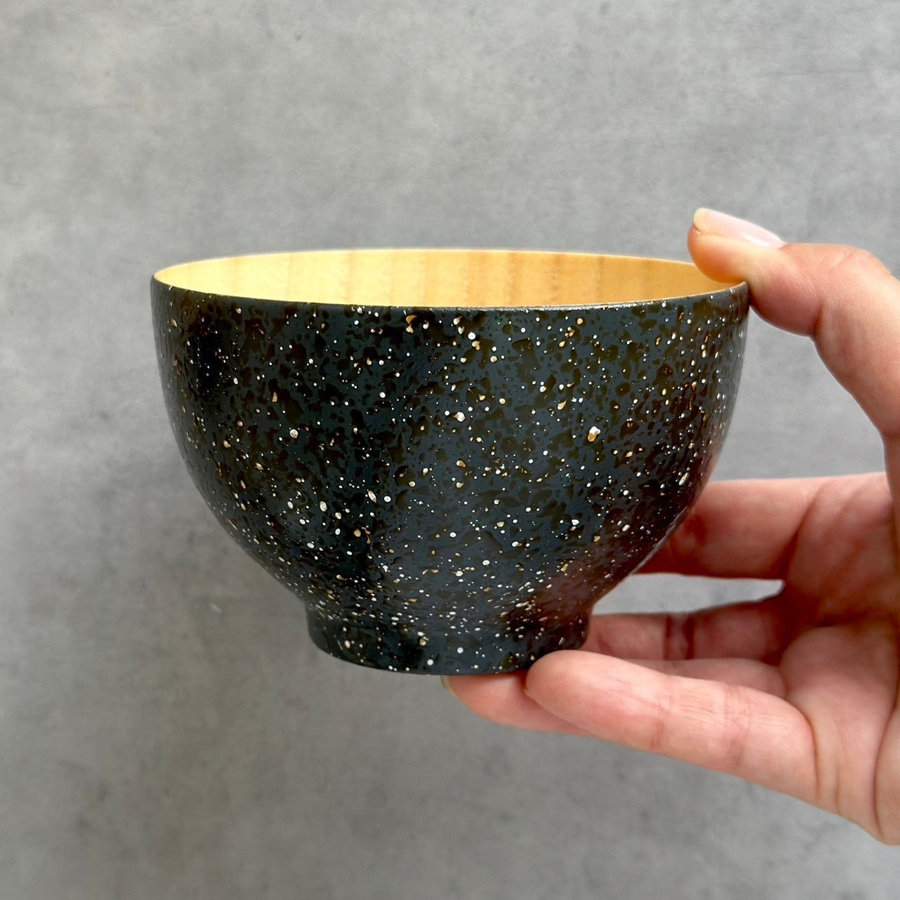 【選べる全2色】 家庭用食洗器対応 木製 汁椀 美空 白・黒